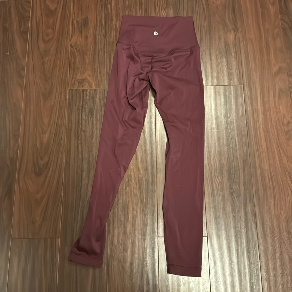 Lululemon 3/4 cropped Align pants